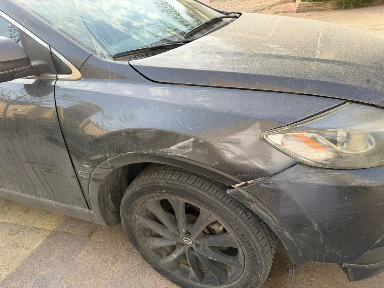 صورة قبل إصلاح رفرف أمامي - مازدا